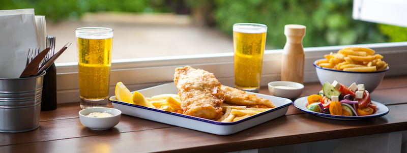 Banter on the street: Brisbane’s first bar with seafood